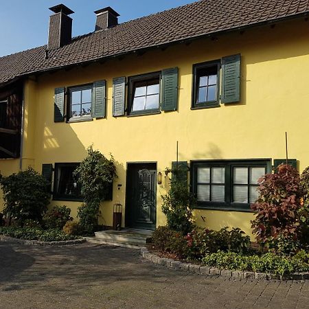 Apartments Luisenhof Крефелд Екстериор снимка