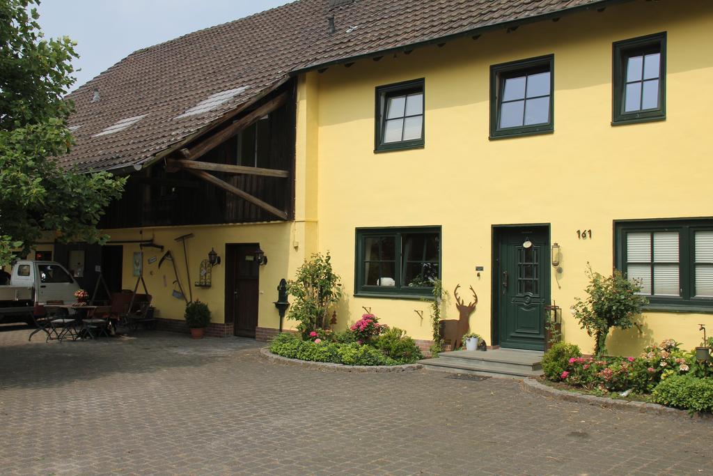 Apartments Luisenhof Крефелд Екстериор снимка
