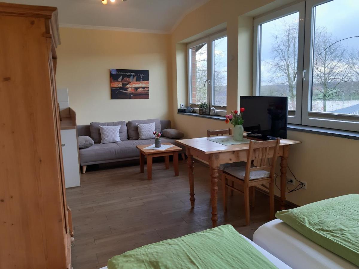 Apartments Luisenhof Крефелд Екстериор снимка