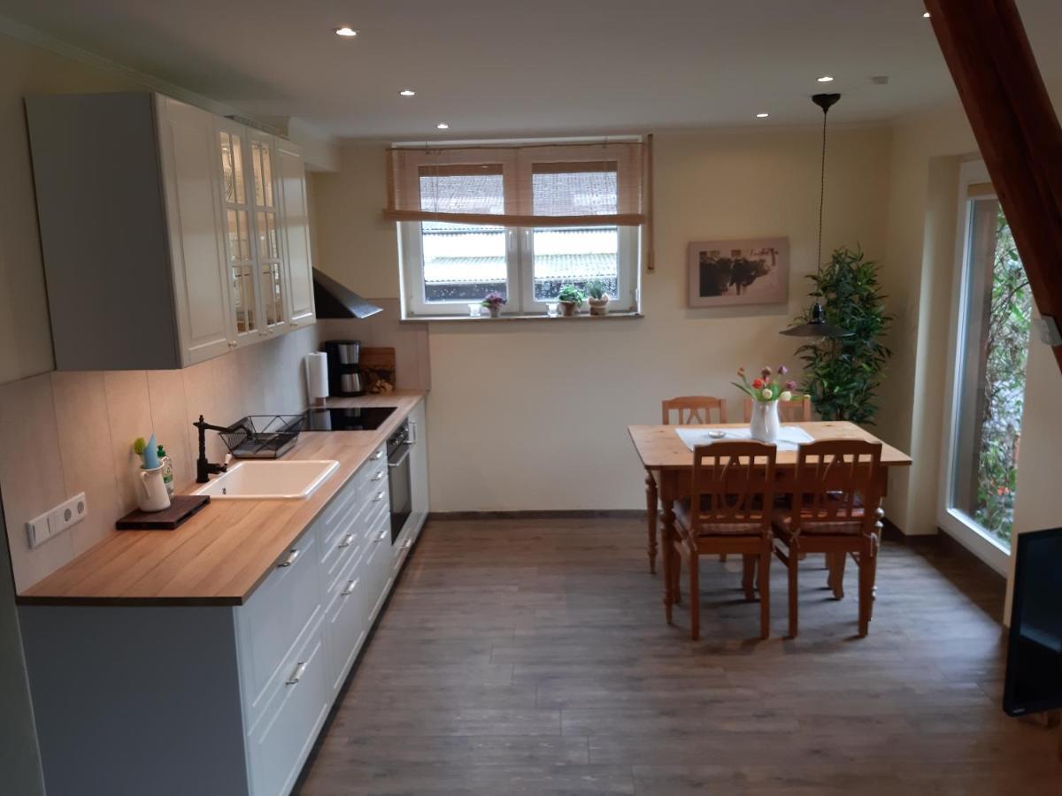 Apartments Luisenhof Крефелд Екстериор снимка