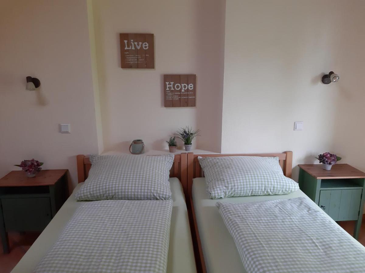Apartments Luisenhof Крефелд Екстериор снимка